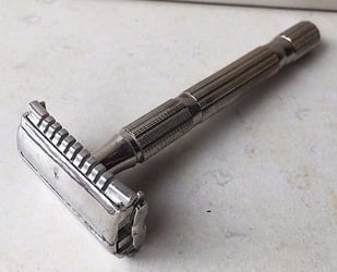 vintage-collectible-retro-metal-high-quality-mechanical-safety
